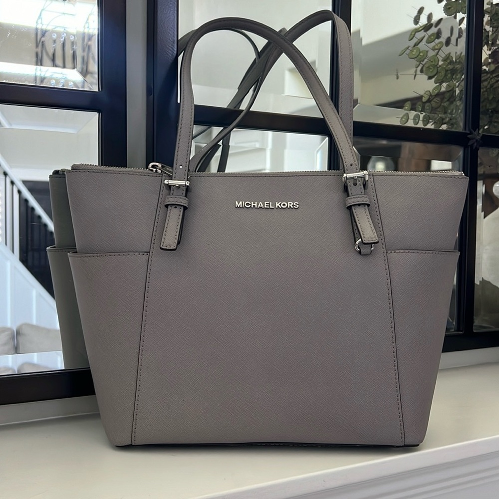 MICHAEL KORS GREY TOTE